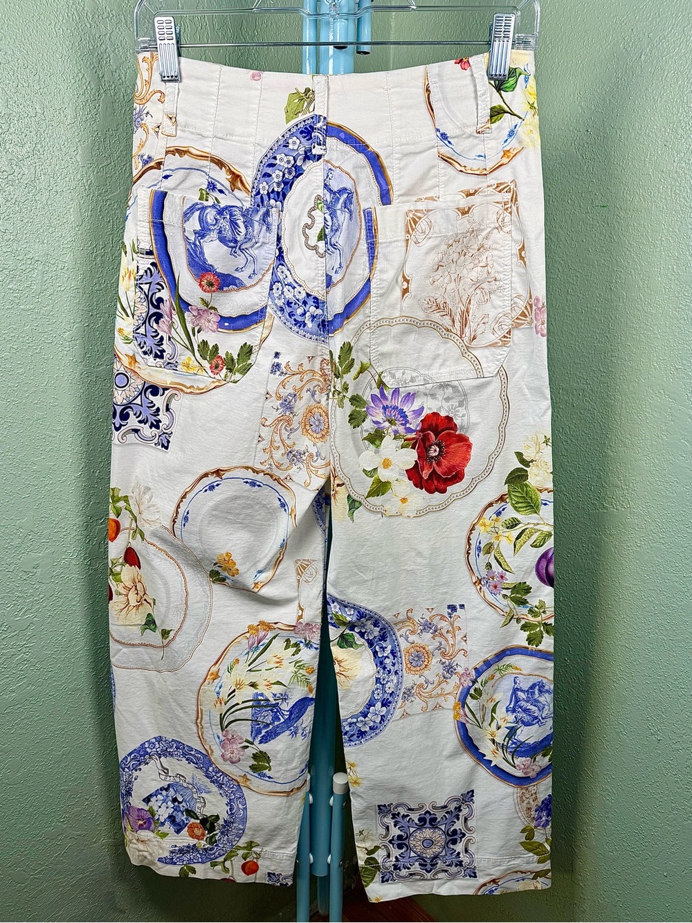 Anthropologie Maeve “ The Colette” Cropped Wide-Leg Pants Floral Plates Size 27 - Picture 3 of 8